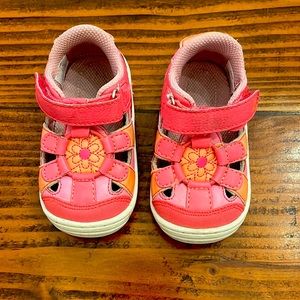 Baby Girl Shoes (Size 4)